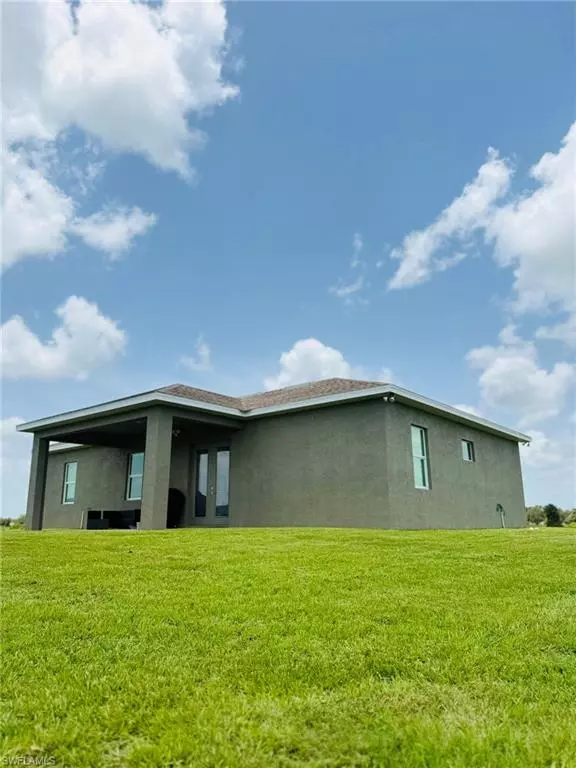 Labelle, FL 33935,1818 Inwood RD