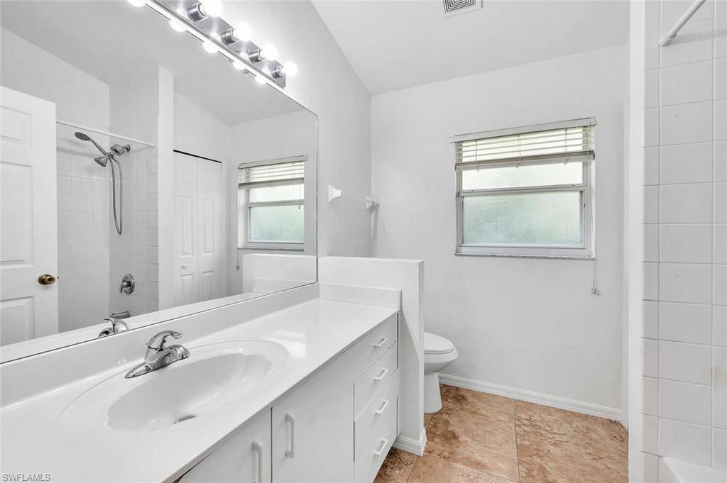 Naples, FL 34120,1094 Grove DR