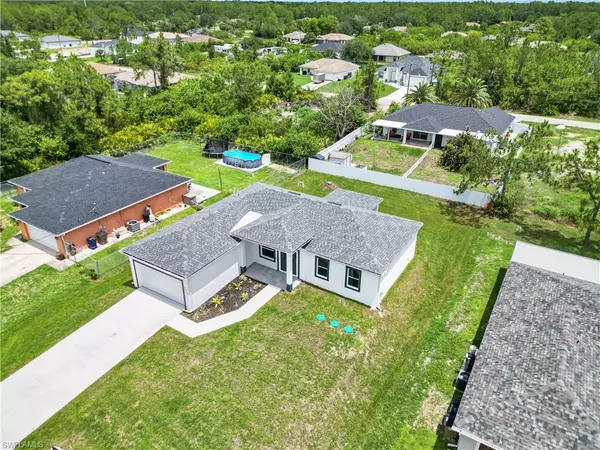 Lehigh Acres, FL 33971,3202 41st ST W