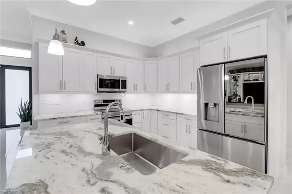 Naples, FL 34120,463 22nd AVE NE