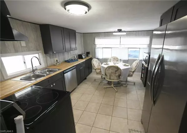 North Fort Myers, FL 33903,3130 Venus LN