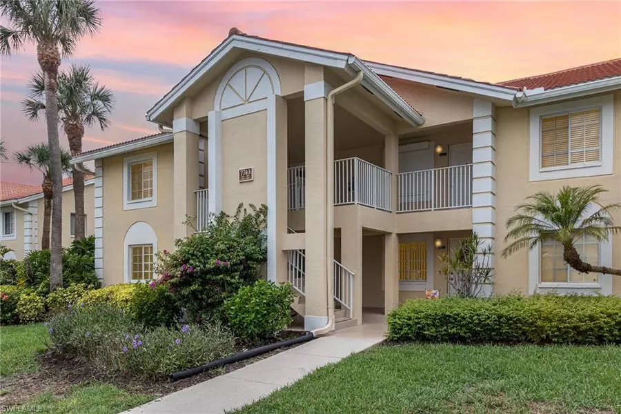 7743 Jewel LN #201, Naples, FL 34109