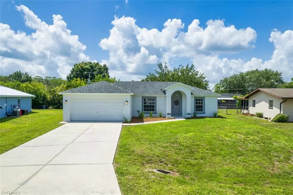Fort Myers, FL 33905,13621 River Forest DR