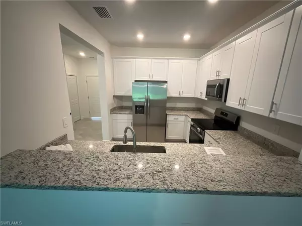 Fort Myers, FL 33913,14116 Gardeners WAY
