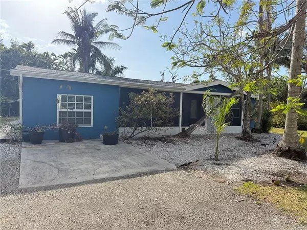 10899 Russell RD, Bokeelia, FL 33922