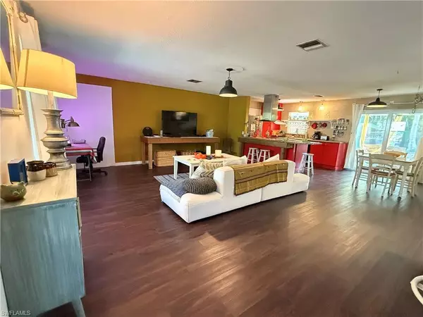 Bokeelia, FL 33922,10899 Russell RD