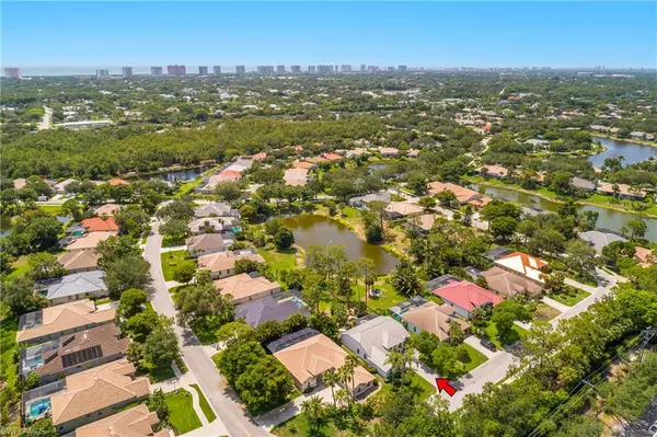 Naples, FL 34109,6576 Chestnut CIR