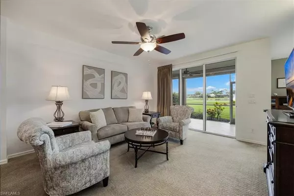 Naples, FL 34110,5921 Three Iron DR #2902