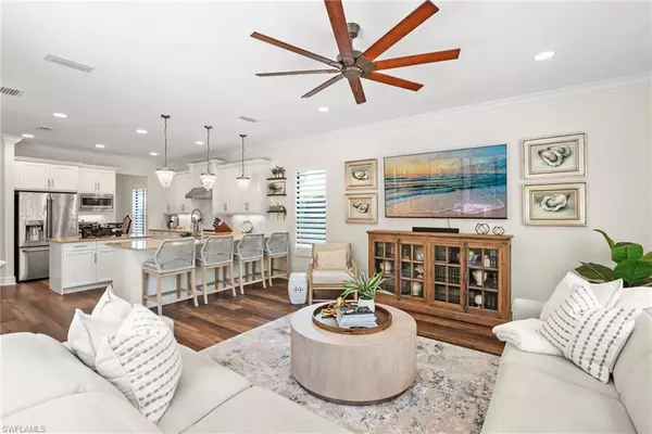 Naples, FL 34109,13764 Luna DR