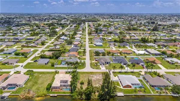 Cape Coral, FL 33991,1318 SW 4th AVE