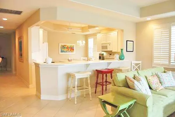 Naples, FL 34110,6017 TROPHY DR #601