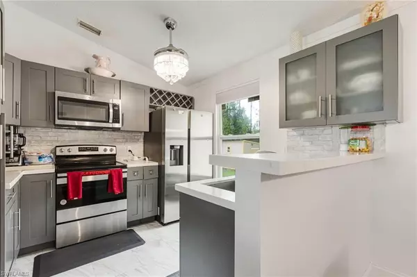 Lehigh Acres, FL 33972,503 E 13th ST