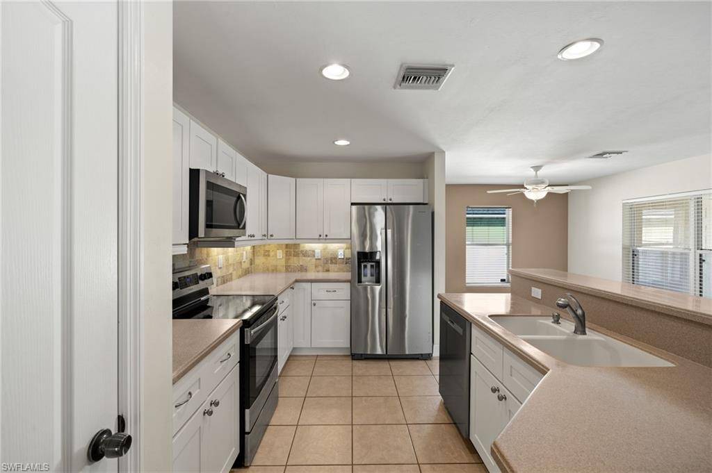 Cape Coral, FL 33993,2933 NW 25th TER