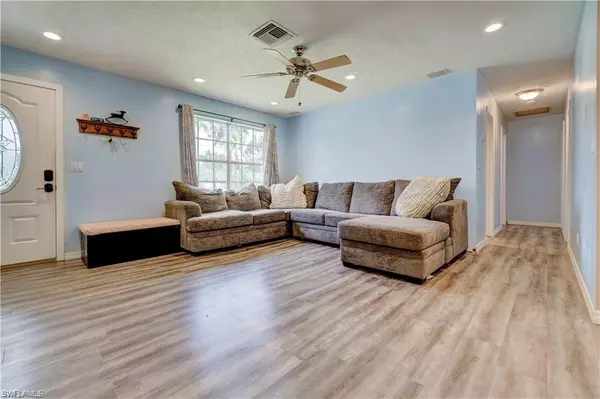 Naples, FL 34120,551 Golden Gate BLVD W