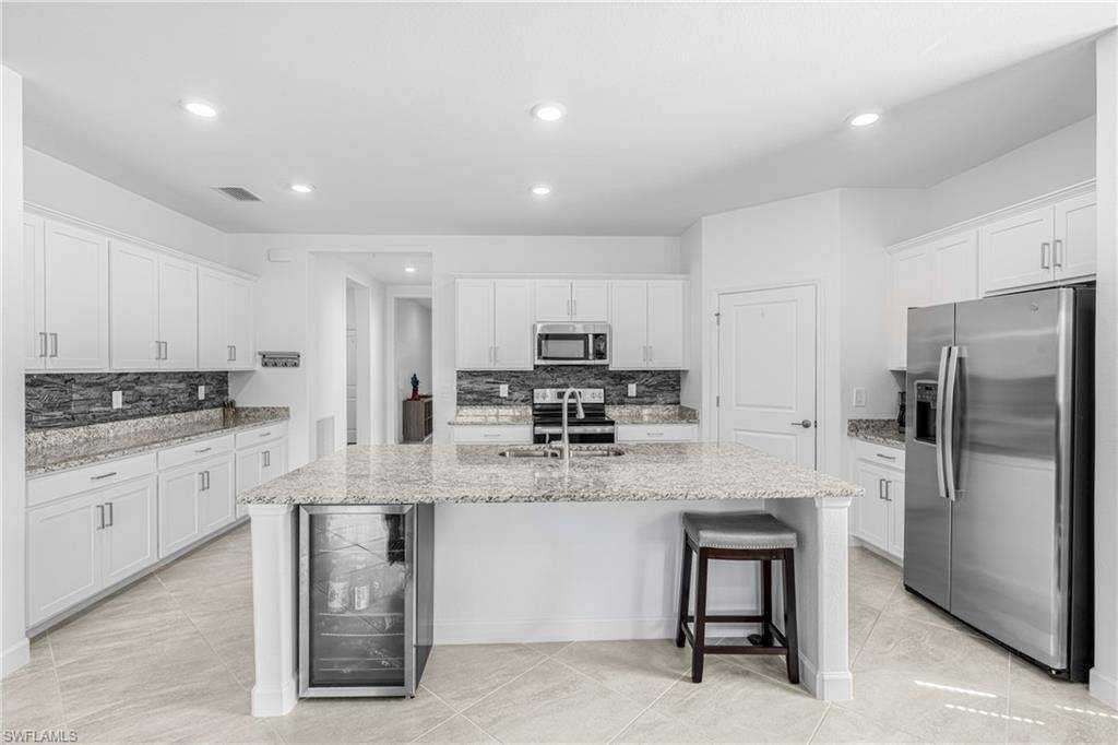 Alva, FL 33920,3400 Weston Manor DR