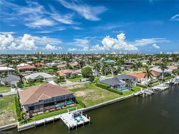Marco Island, FL 34145,1536 Buccaneer CT