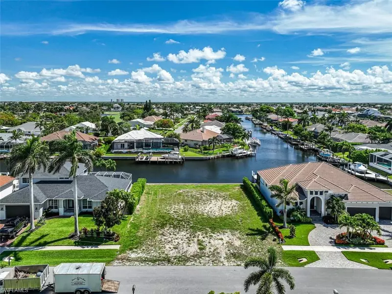 1536 Buccaneer CT, Marco Island, FL 34145