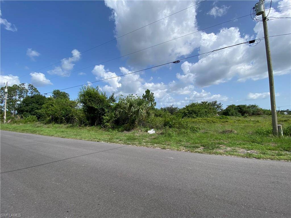 Lehigh Acres, FL 33974,1204 Fontana ST E