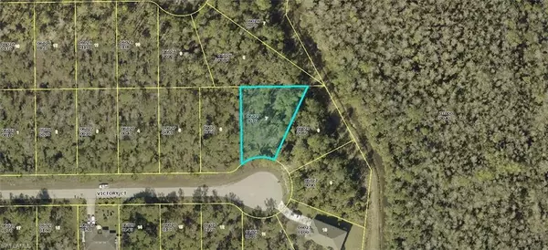176 Victory CT, Lehigh Acres, FL 33972