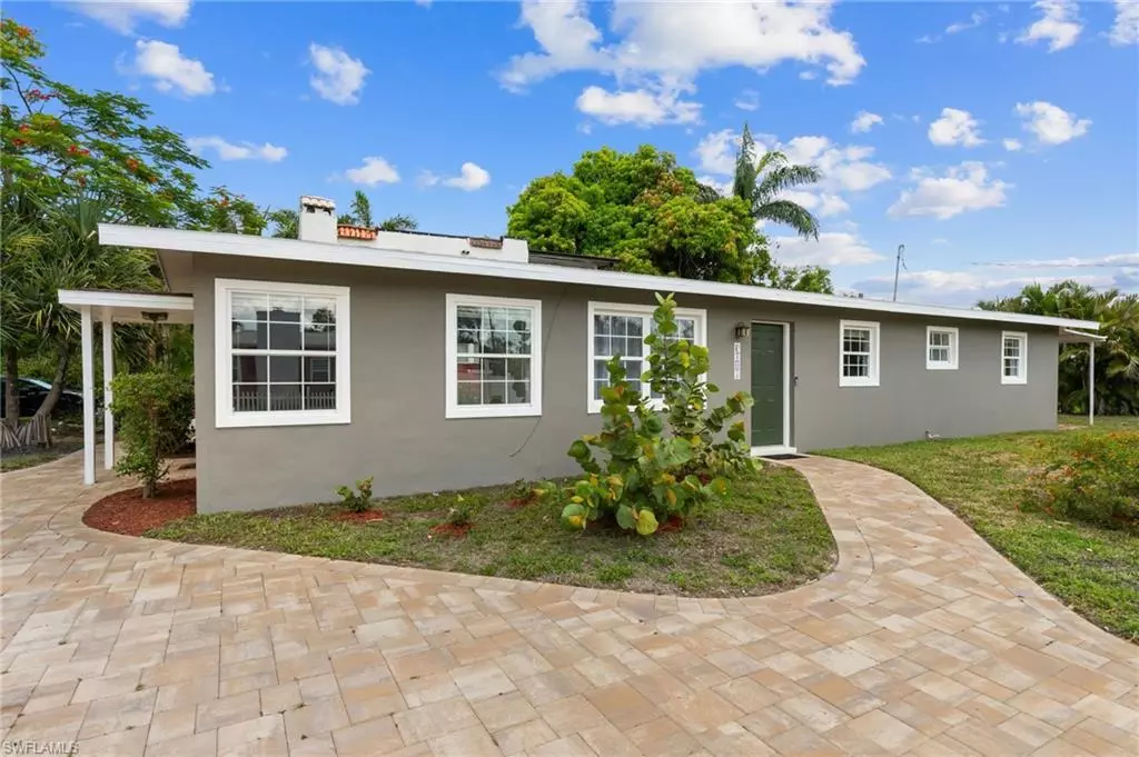 Fort Myers, FL 33901,3018 Sunset RD