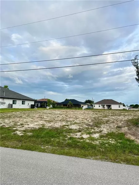 2506 SW 10th AVE, Cape Coral, FL 33914