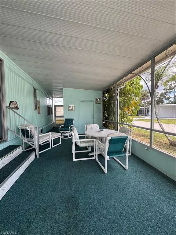 North Fort Myers, FL 33917,815 Holly Berry CT