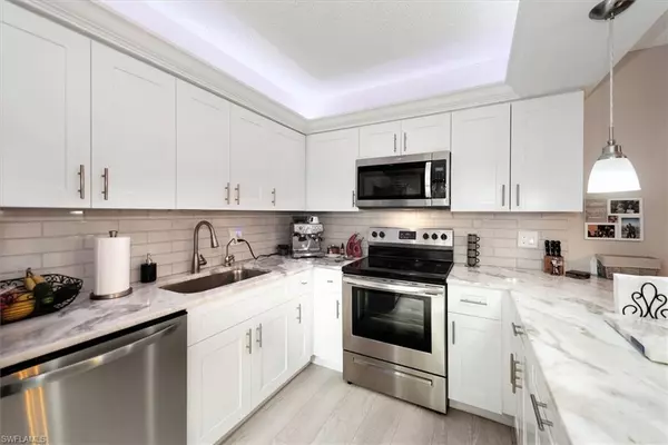 5249 Cedarbend DR #2, Fort Myers, FL 33919