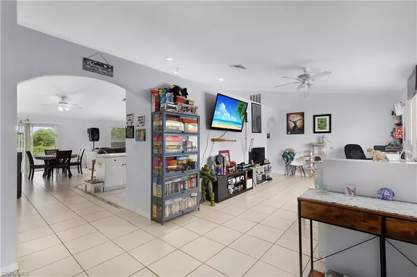 Lehigh Acres, FL 33974,866 Carbon ST E