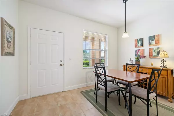 Naples, FL 34110,757 Wiggins Lake DR #106