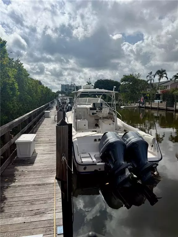 Naples, FL 34102,1500 5th AVE S