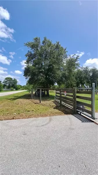 655 N Mayoral ST, Clewiston, FL 33440