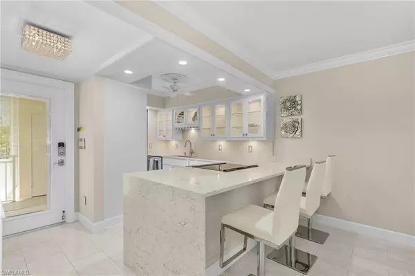 Naples, FL 34102,234 Banyan BLVD #234