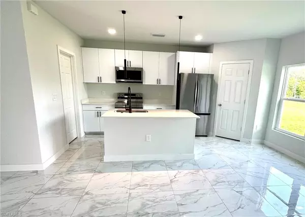 Lehigh Acres, FL 33974,825 Porter ST E