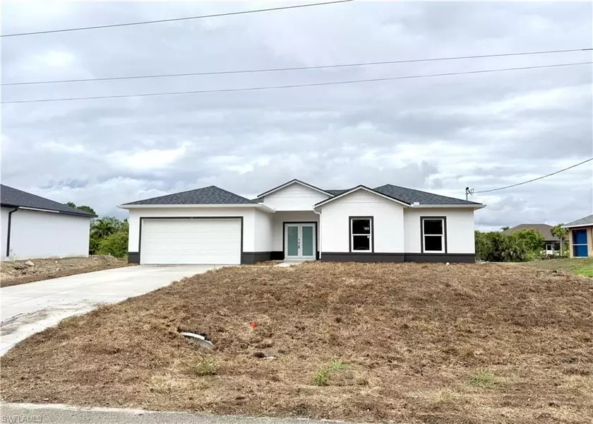 825 Porter ST E, Lehigh Acres, FL 33974