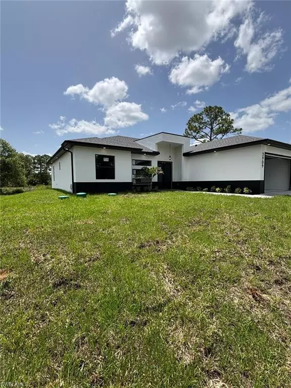 Lehigh Acres, FL 33971,2909 DORA AVE N