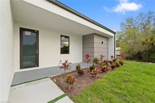 Lehigh Acres, FL 33974,567 Flamingo AVE S