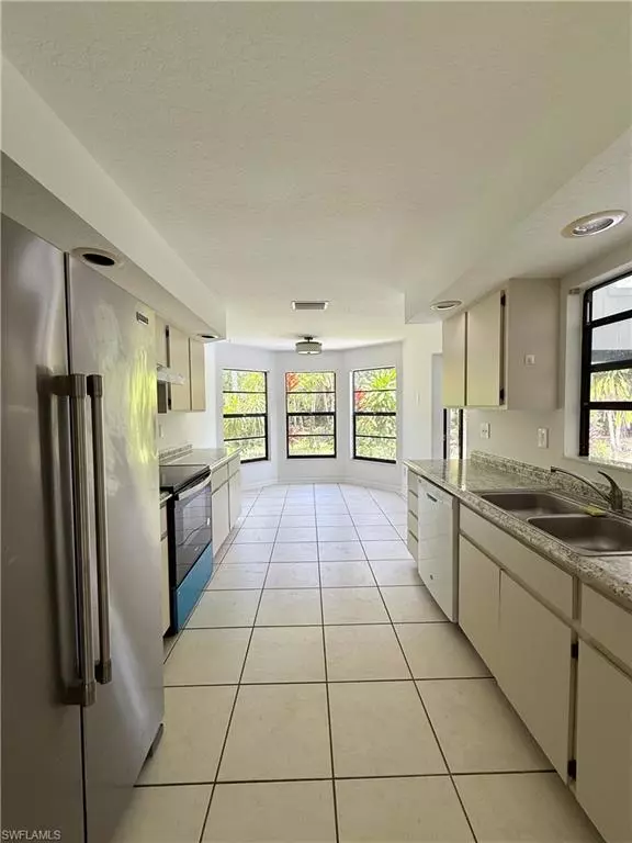 Naples, FL 34119,5531 Teak Wood DR