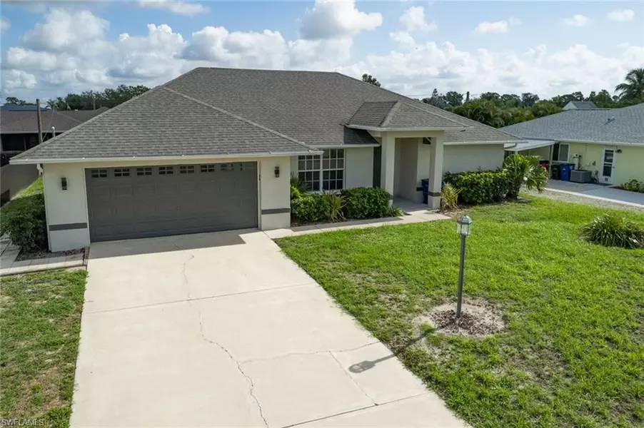 8361 Buena Vista RD, Fort Myers, FL 33967