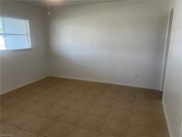Fort Myers, FL 33905,2203 Santiago AVE