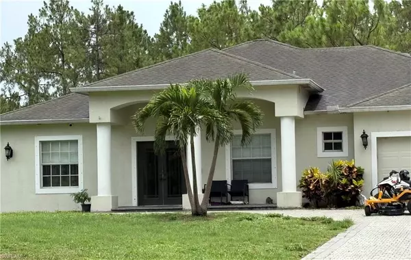 110 16th AVE NE, Naples, FL 34120