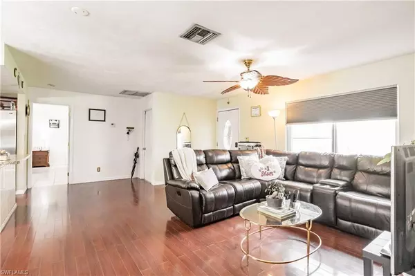Cape Coral, FL 33990,1902 SE 15th PL