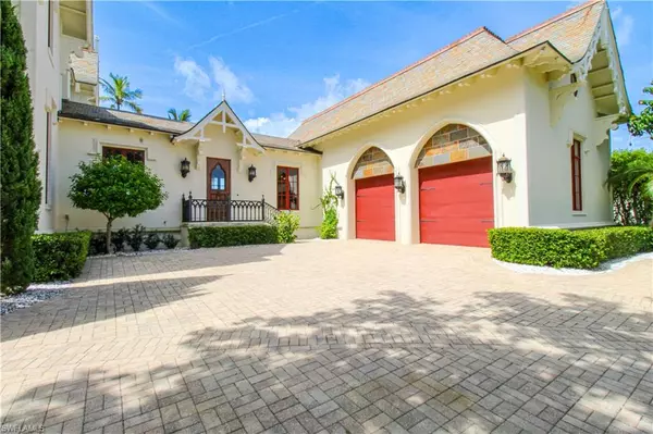 Naples, FL 34102,730 21st AVE S