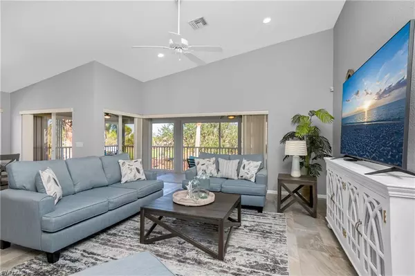 Estero, FL 33967,8471 Southbridge Dr #2