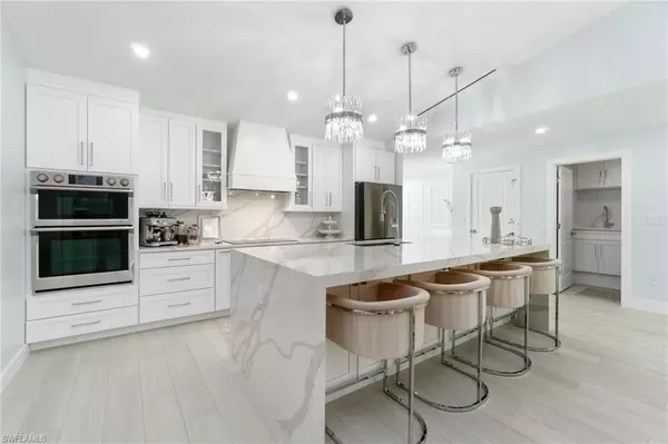 Naples, FL 34119,4106 3rd AVE SW