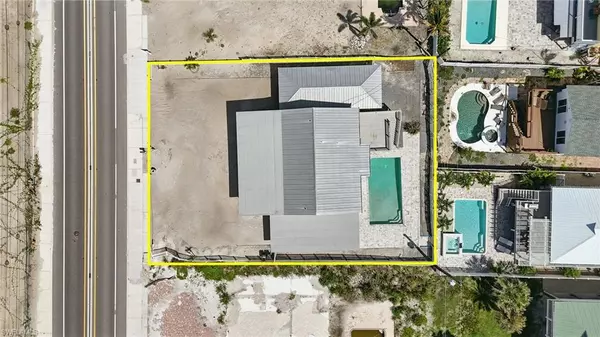 Fort Myers Beach, FL 33931,5557 Estero BLVD