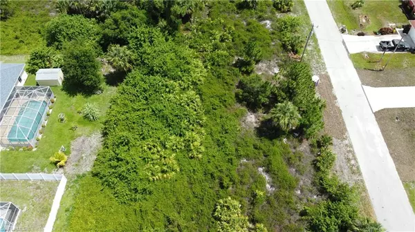 Lehigh Acres, FL 33974,920 Norton AVE S