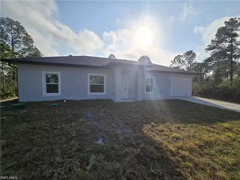 2705 23rd ST SW, Lehigh Acres, FL 33976