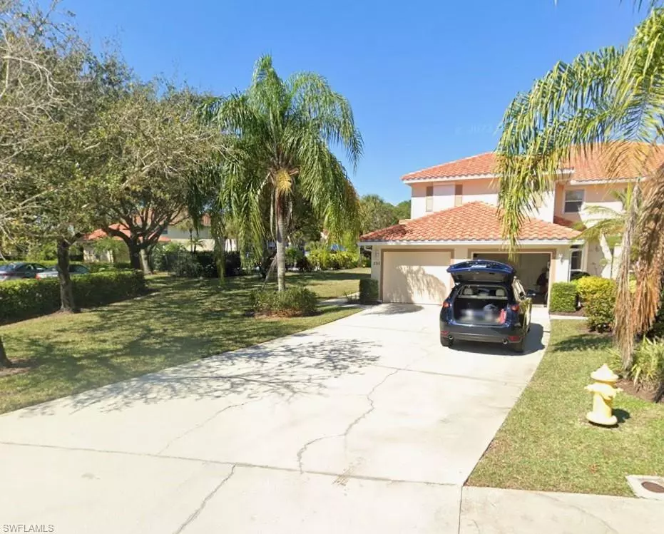 Naples, FL 34104,395 Robin Hood CIR #201