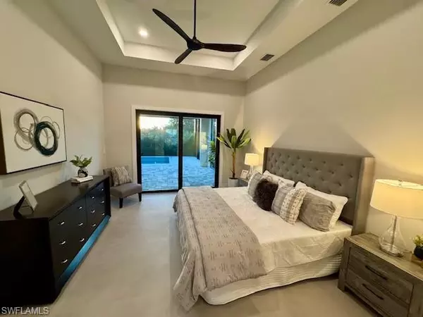 Naples, FL 34114,18337 Fairmont DR