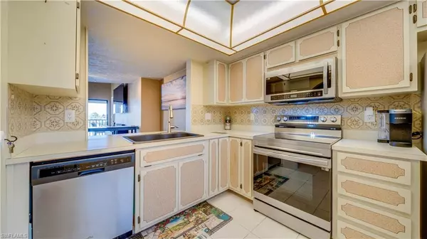 Cape Coral, FL 33904,3714 SE 12th AVE #201